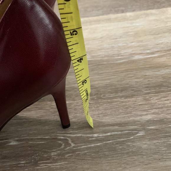 Banana Republic-Andilla Pumps EUC - Picture 6 of 8